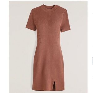 Abercrombie and Fitch Mock Neck Sweater Dress☀️